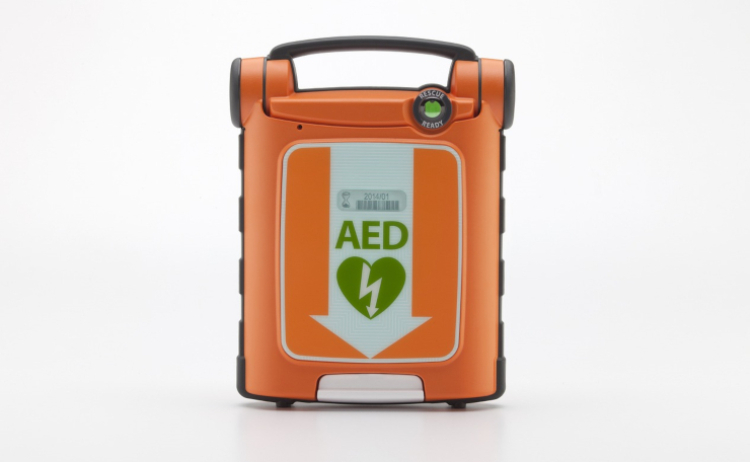 Defibrylatory AED